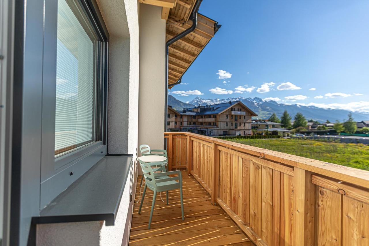 Tevini Boutique Suites By We Rent Zell am See Esterno foto