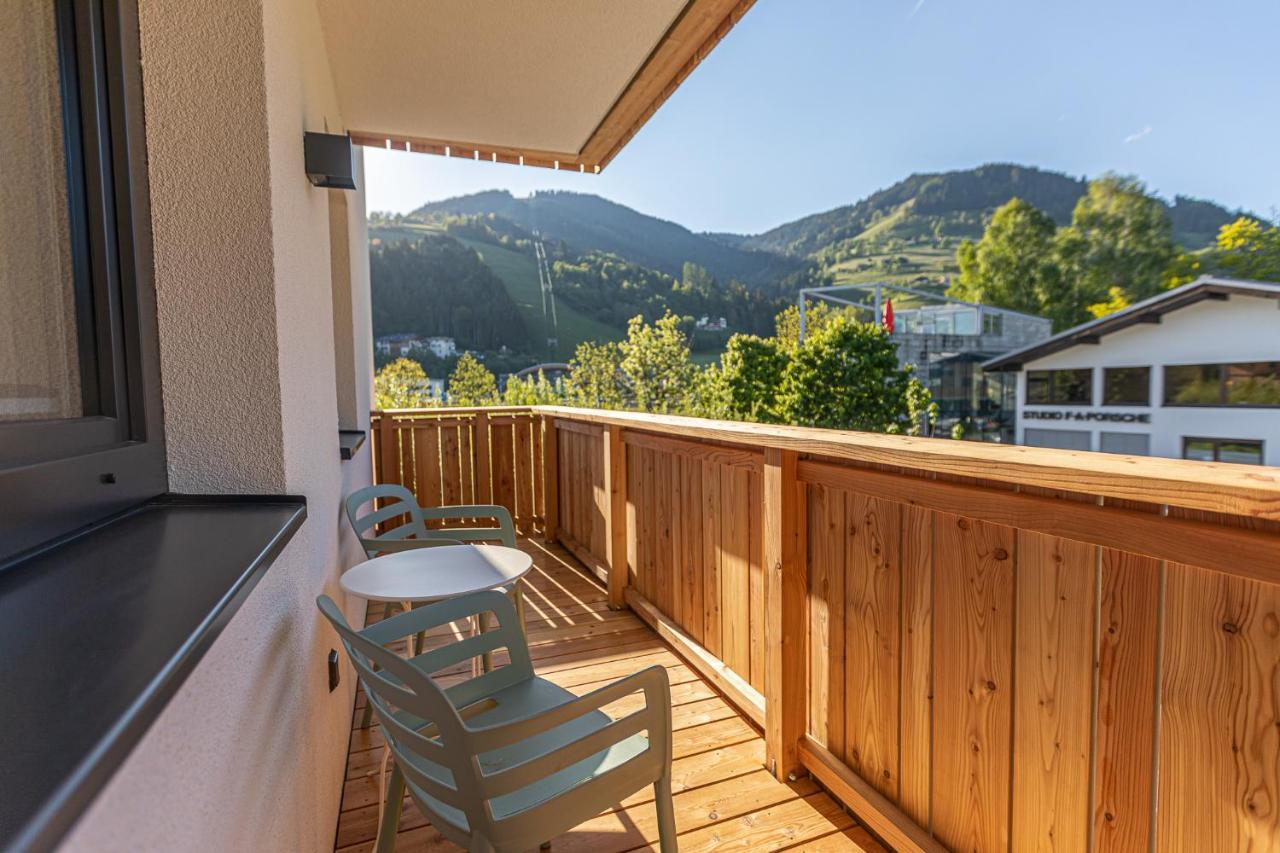 Tevini Boutique Suites By We Rent Zell am See Esterno foto