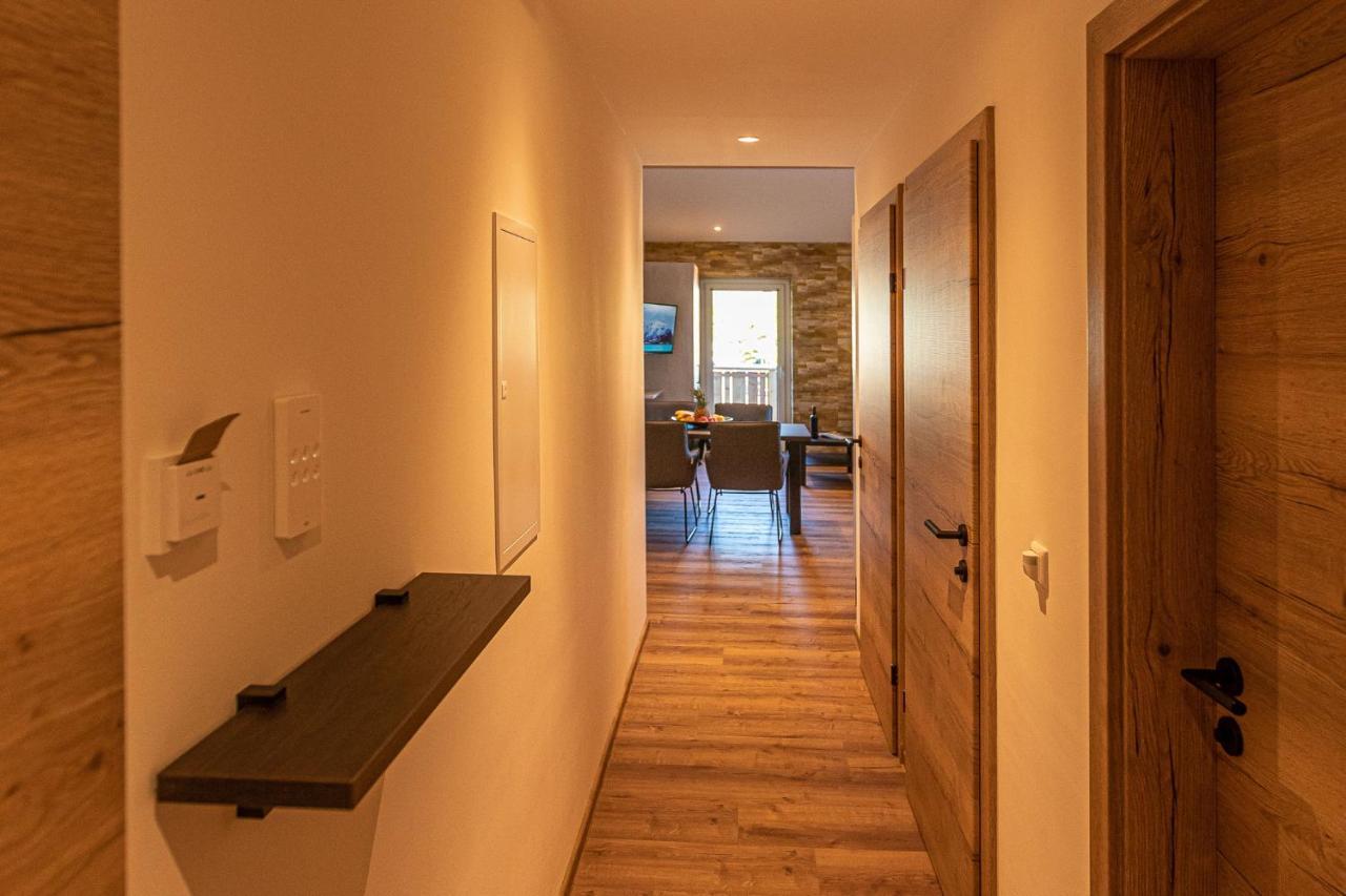 Tevini Boutique Suites By We Rent Zell am See Esterno foto