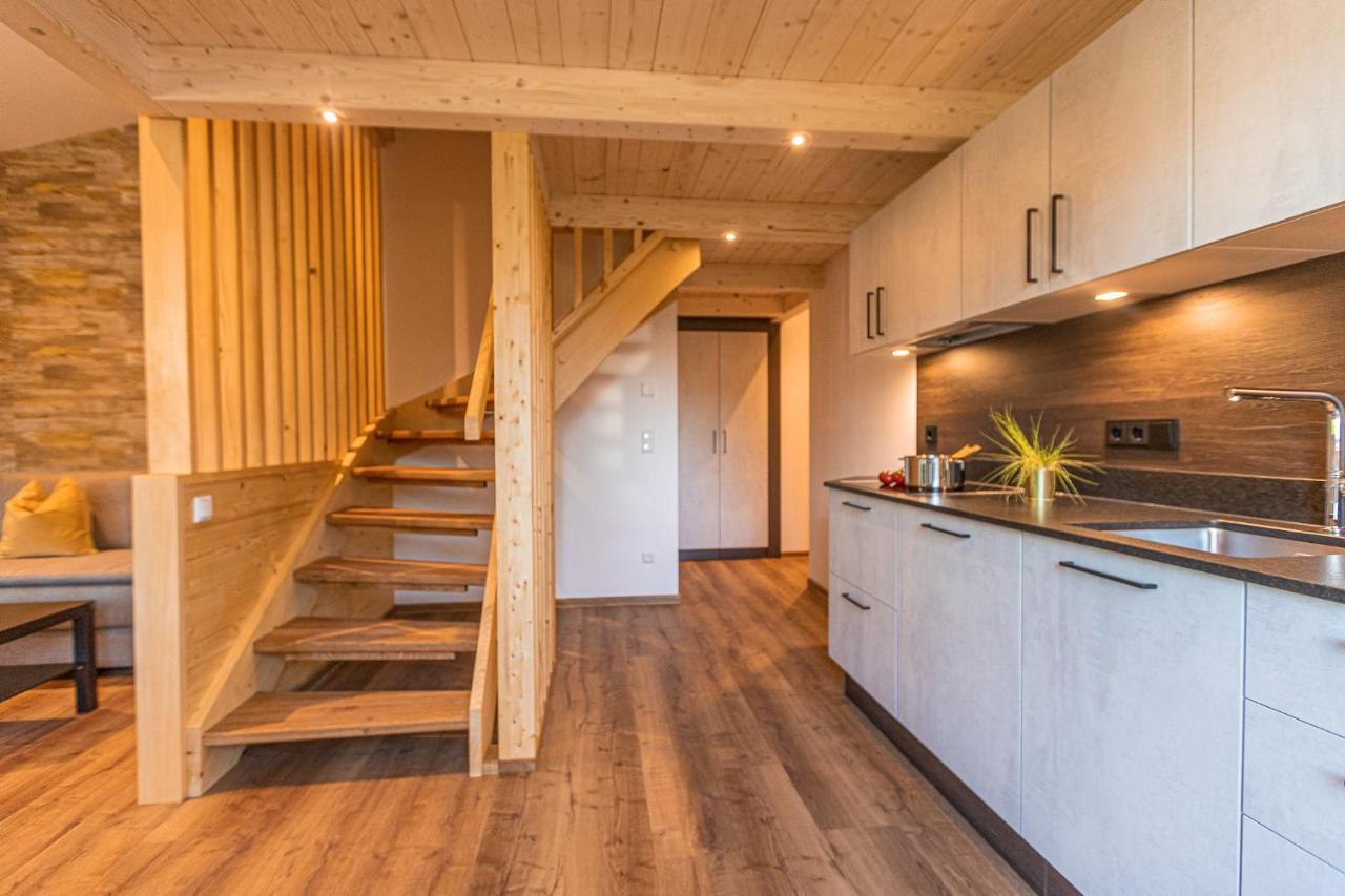 Tevini Boutique Suites By We Rent Zell am See Esterno foto