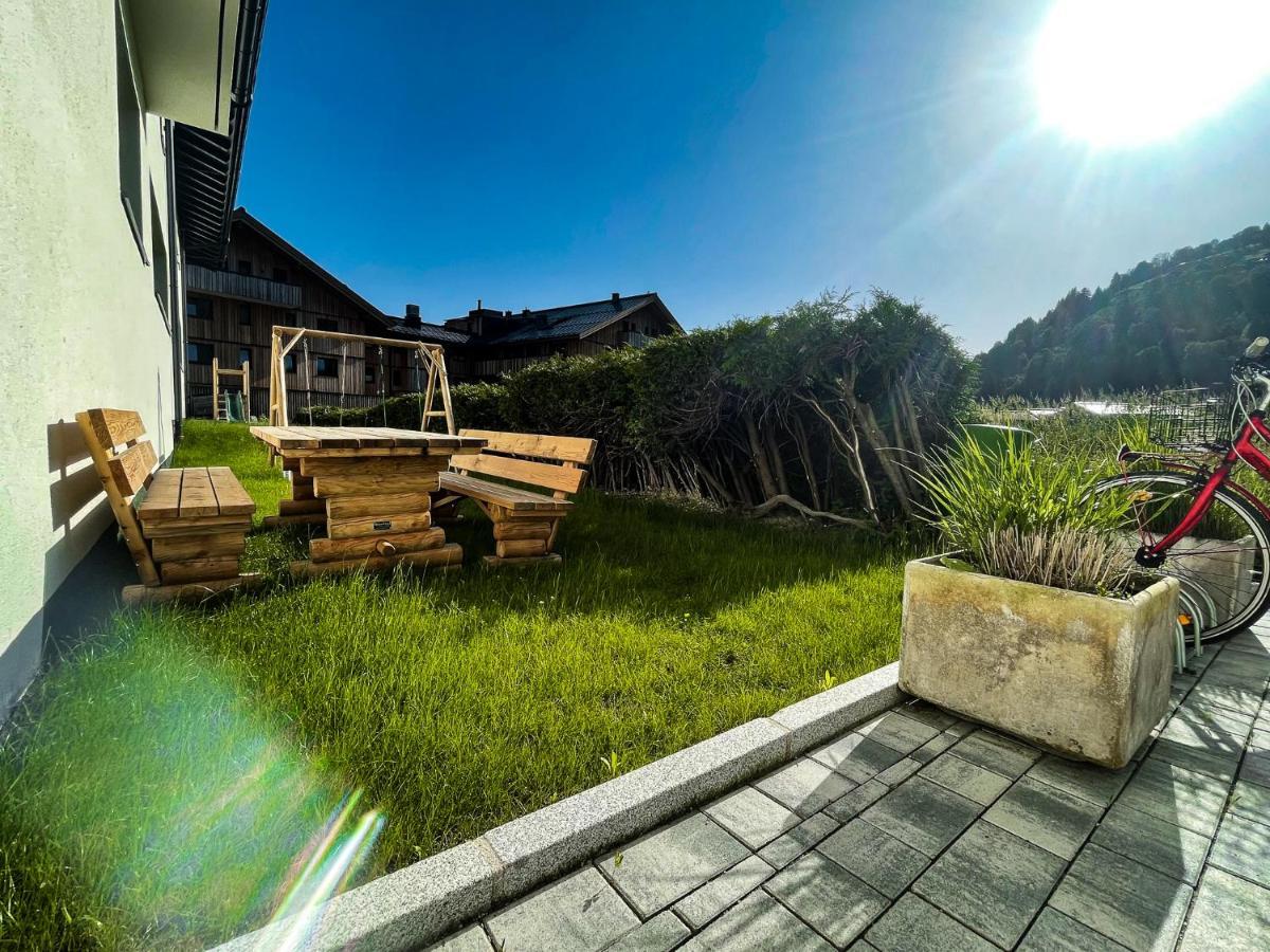 Tevini Boutique Suites By We Rent Zell am See Esterno foto