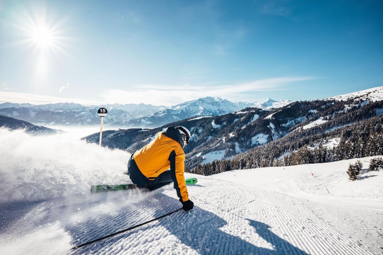 Tevini Boutique Suites By We Rent Zell am See Esterno foto
