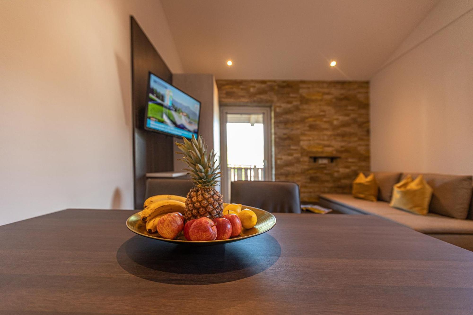 Tevini Boutique Suites By We Rent Zell am See Camera foto